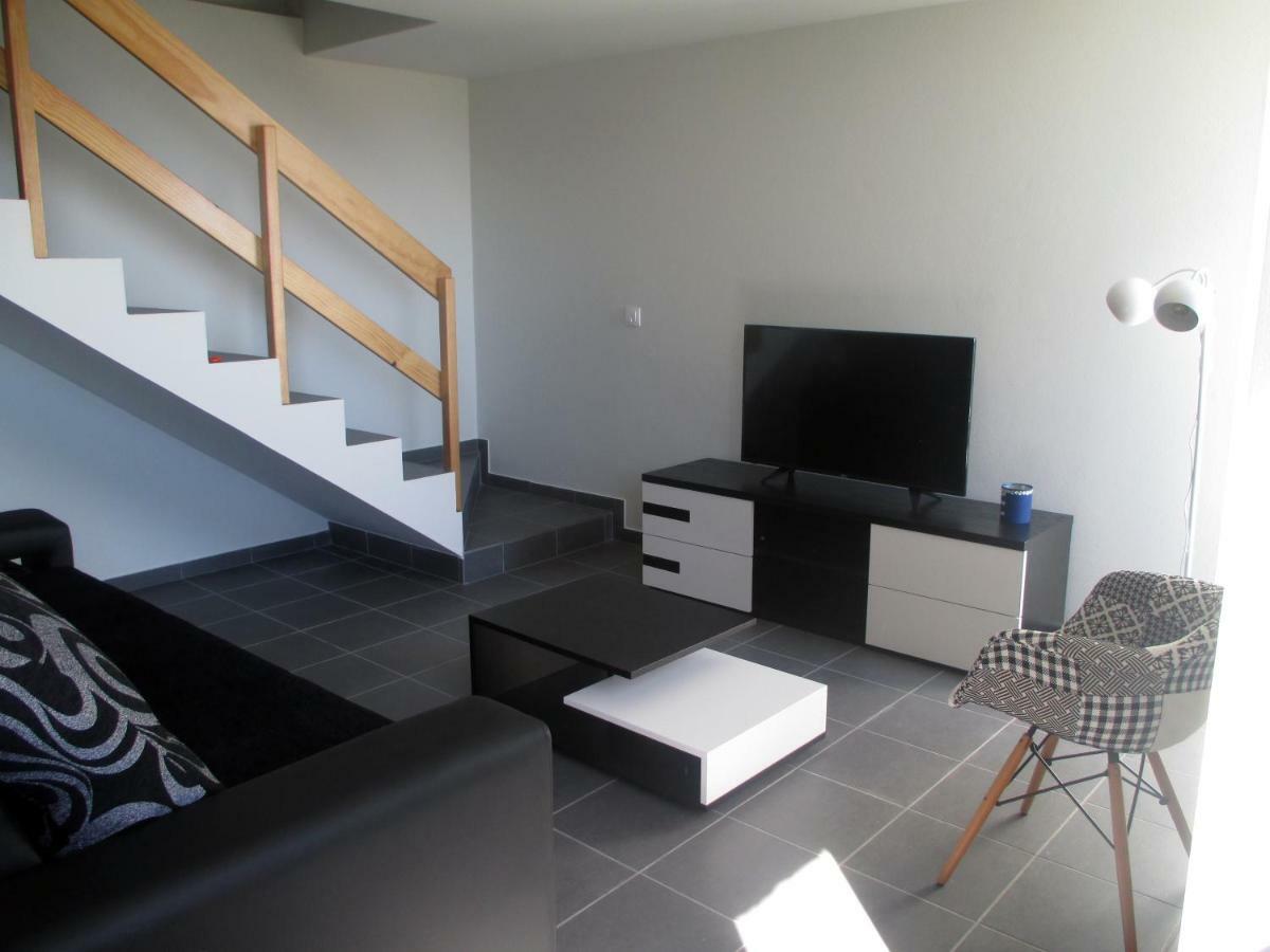 Melo'S Place มาดาลีนา ภายนอก รูปภาพ